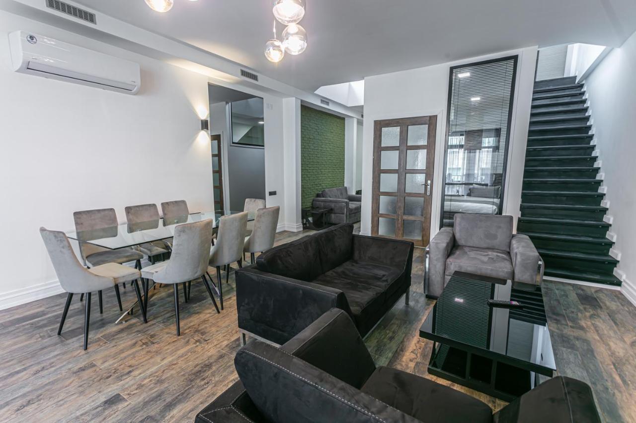 Luxe Apartment In Center Yerevan Luaran gambar