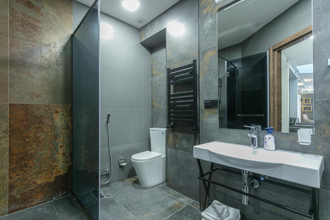 Luxe Apartment In Center Yerevan Luaran gambar