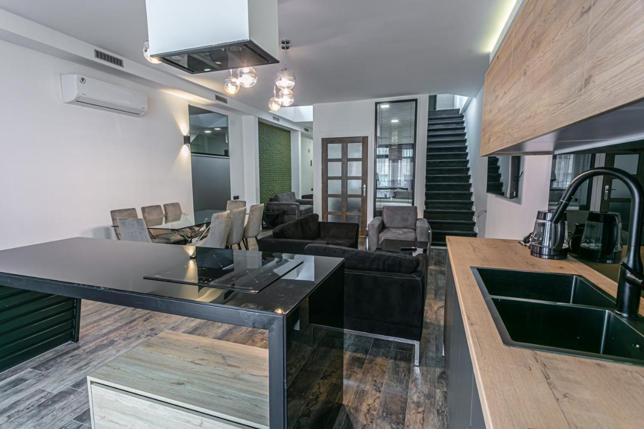 Luxe Apartment In Center Yerevan Luaran gambar