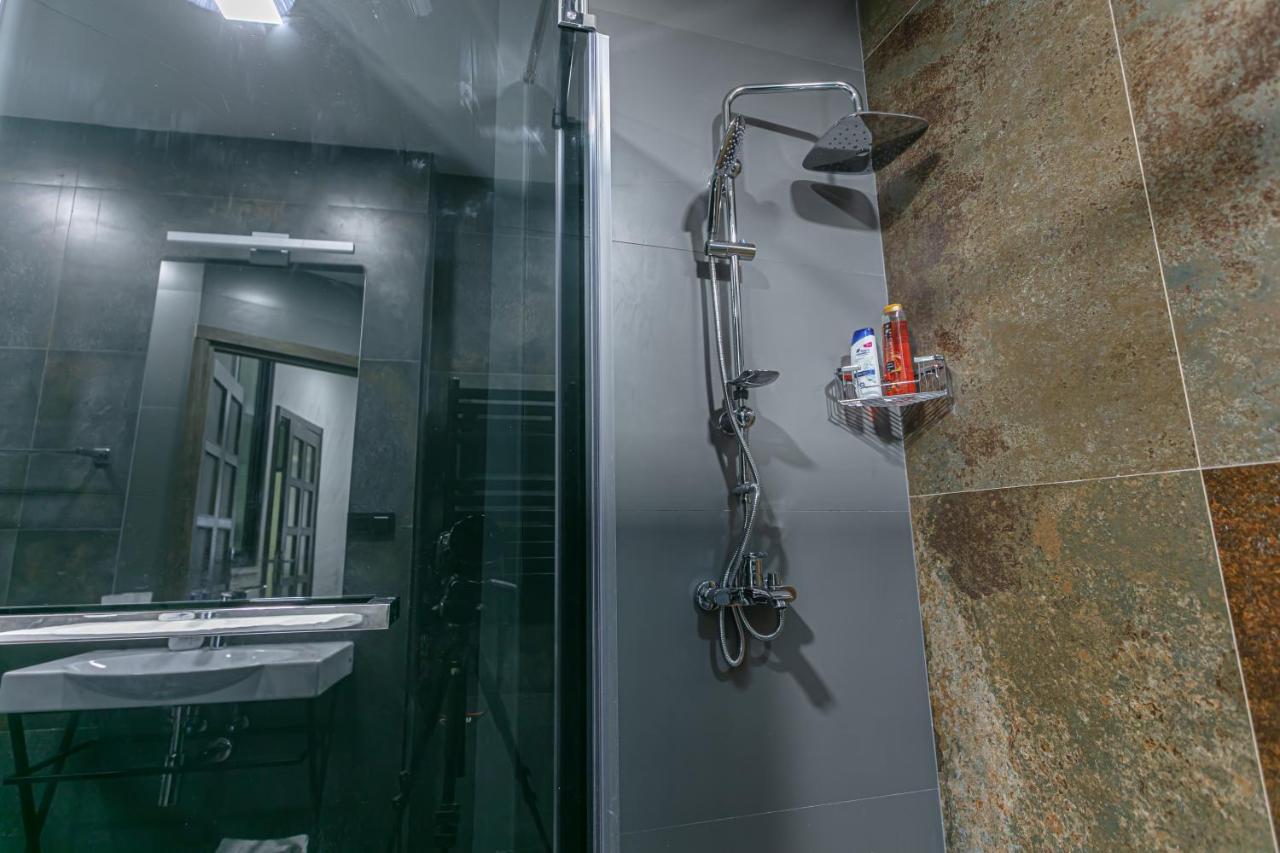 Luxe Apartment In Center Yerevan Luaran gambar