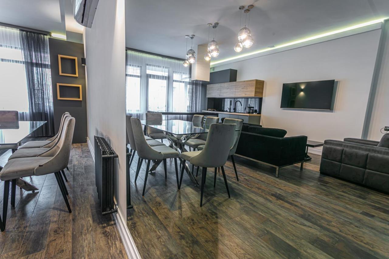 Luxe Apartment In Center Yerevan Luaran gambar