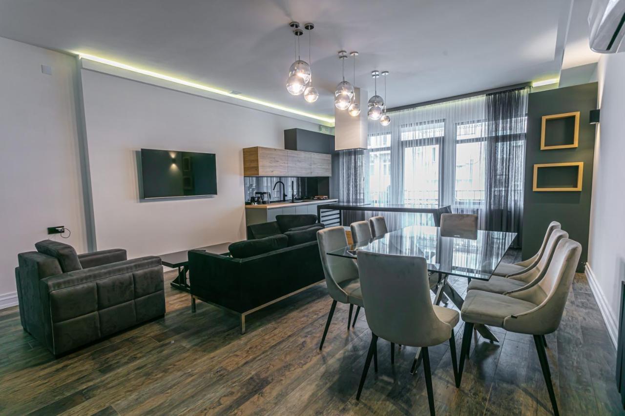 Luxe Apartment In Center Yerevan Luaran gambar