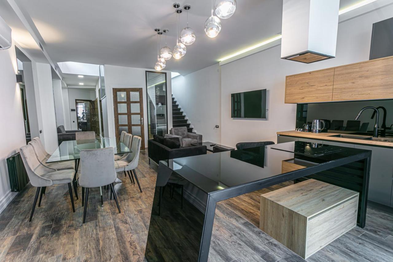 Luxe Apartment In Center Yerevan Luaran gambar