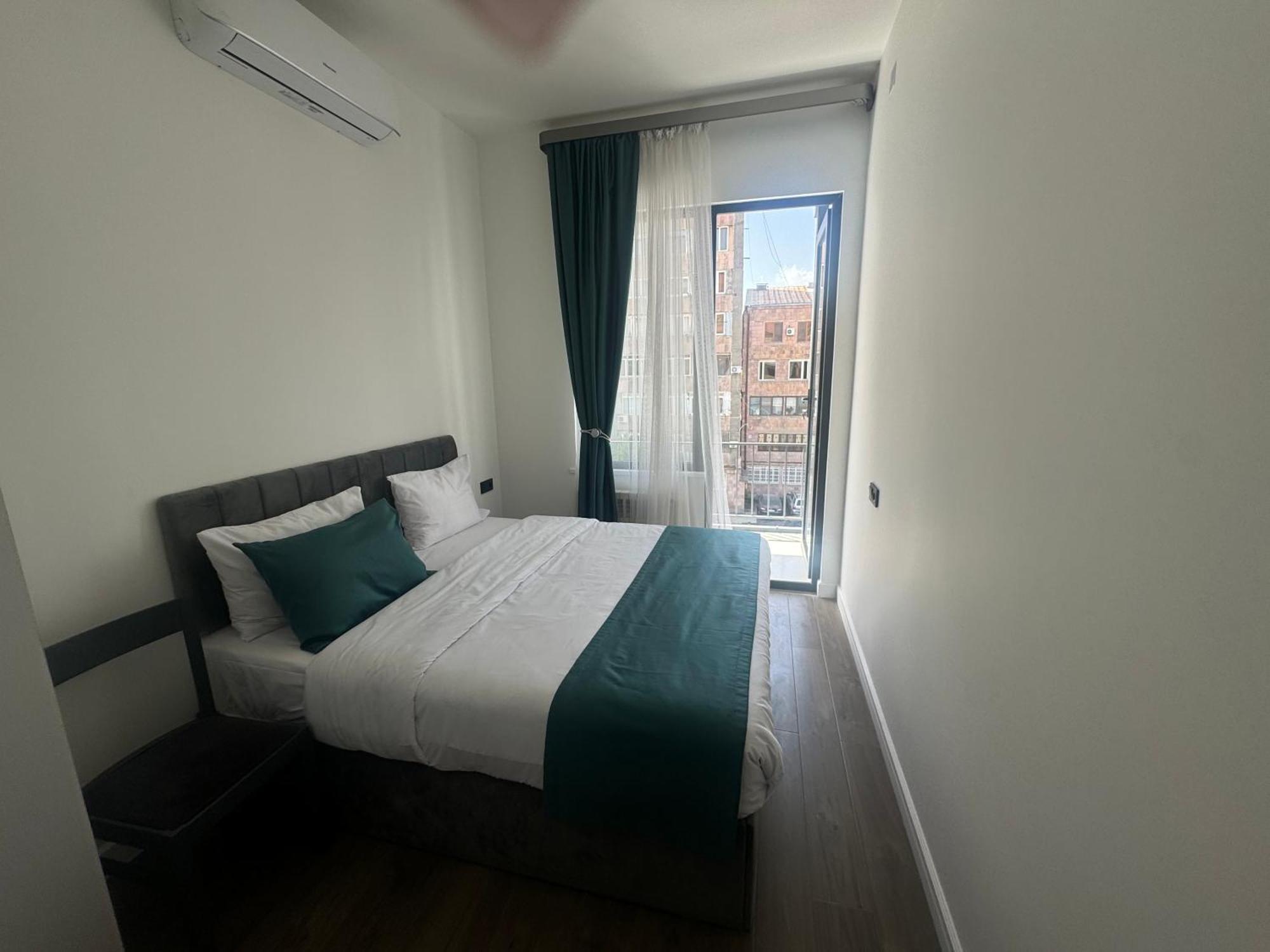 Luxe Apartment In Center Yerevan Luaran gambar