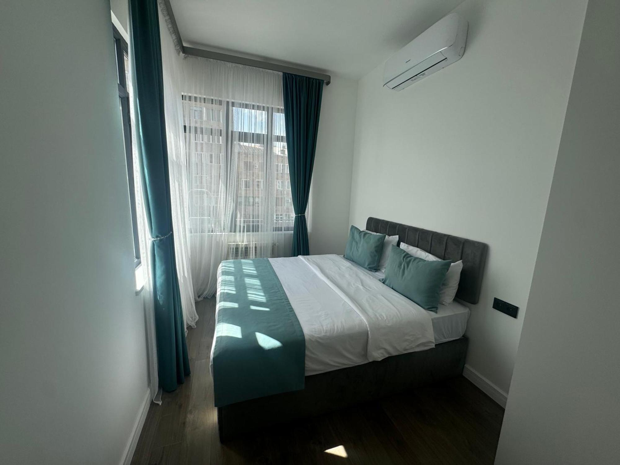 Luxe Apartment In Center Yerevan Luaran gambar